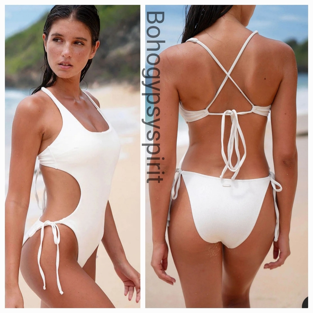 NWT Berlook White Ribbed Criss Cross Tie Back One Piece Swimsuit, Medium